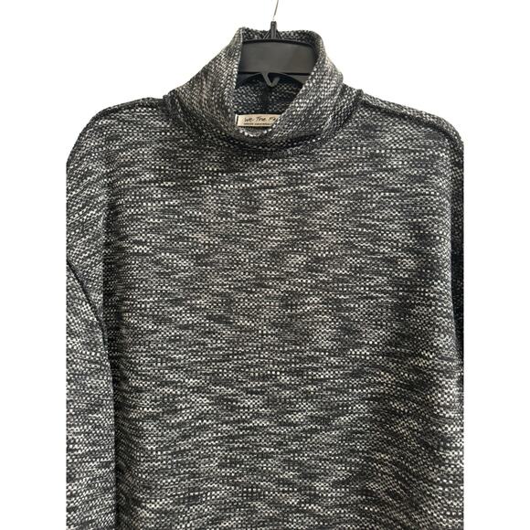We the Free Sunny Day Night Star Charcoal Gray Turtleneck M Pullover Sweatshirt - Picture 4 of 12